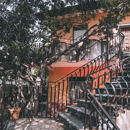 Sara On Etna * Pedara