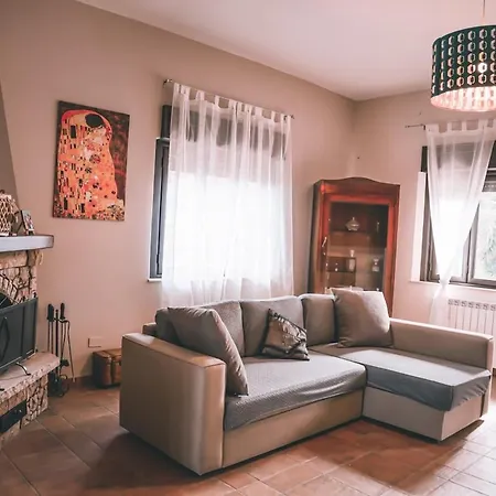 Sara On Etna * Pedara